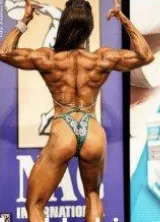 Dvigubas bicepsas iš nugaros